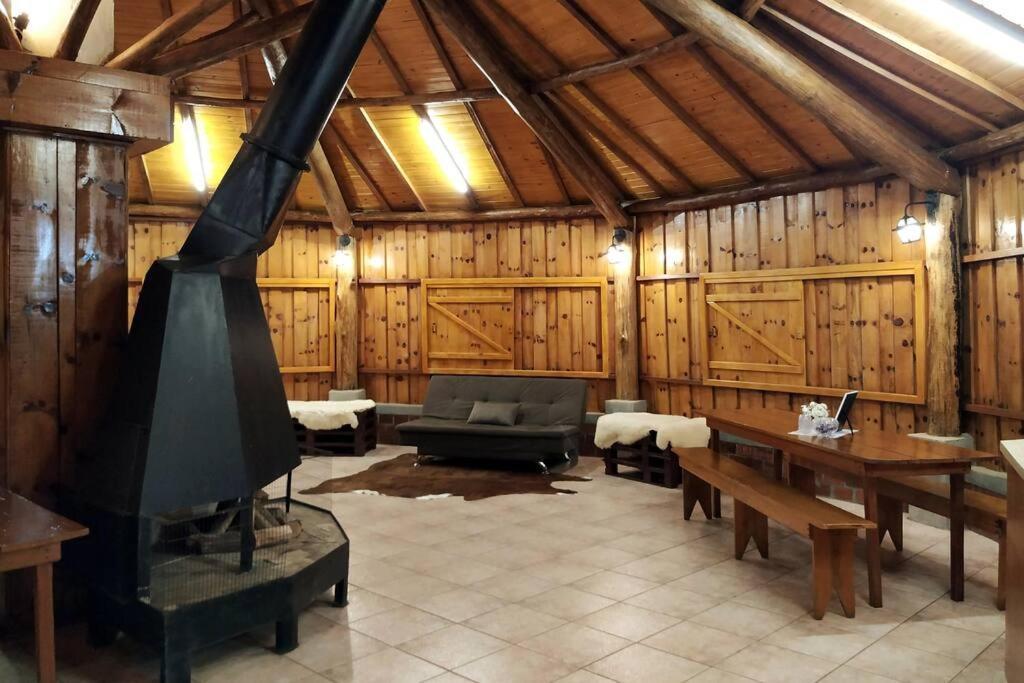 Villa Galpao Rustico No Vale Dos Vinhedos Bento Gonçalves Exterior foto